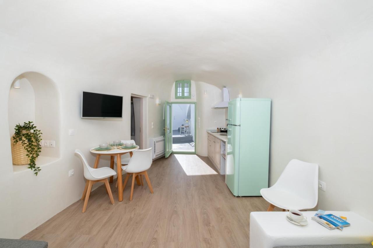 Vila White Orchid Cave House &